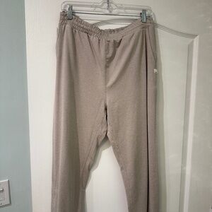 Vuori Boyfriend Jogger NWOT Sz M, Oatmeal